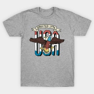 USA's bald eagle blasting fireworks on Fourth of July T-Shirt